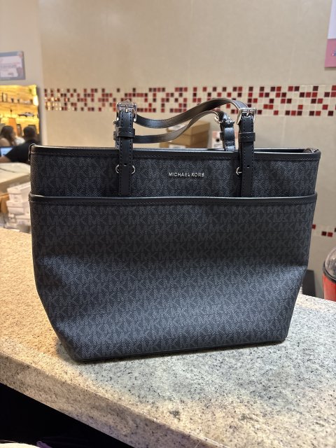 Ver bolsa Michael Kors Winston, foto 1 de 6, capa